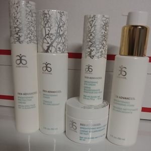 Arbonne Re9 Advanced Anti-Age brightening set NEW